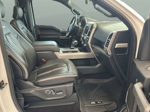 Used 2018 Ford F150 Platinum w/ Technology Package AWD/4WD image 20
