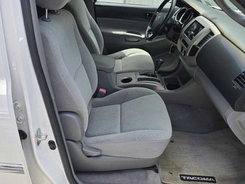 Used 2006 Toyota Tacoma PreRunner RWD image 16