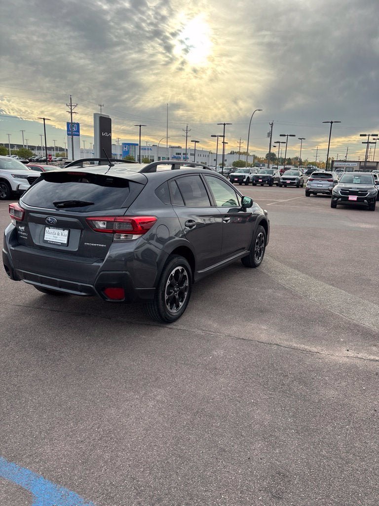 Used 2021 Subaru Crosstrek 2.0i AWD/4WD image 5