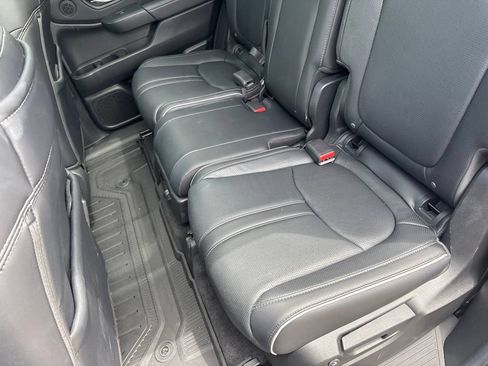 Used 2023 Honda Pilot Elite image 44