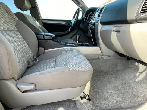 Used 2008 Toyota 4Runner SR5 image 32