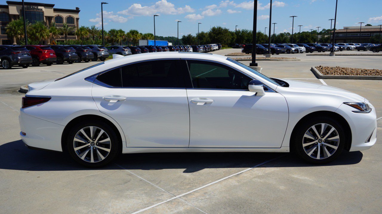 Used 2019 Lexus ES 350 w/ Premium Package FWD image 4