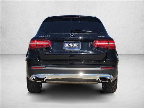 Used 2017 Mercedes-Benz GLC 300 4MATIC image 7