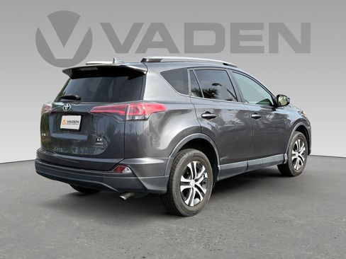 Used 2018 Toyota RAV4 LE w/ All Weather Liner Package image 17