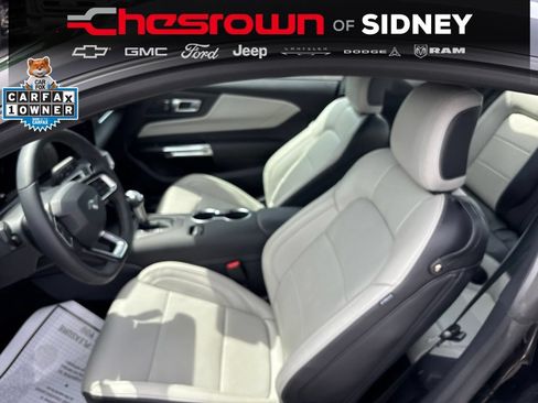 Used 2026 Ford Mustang Premium RWD image 25
