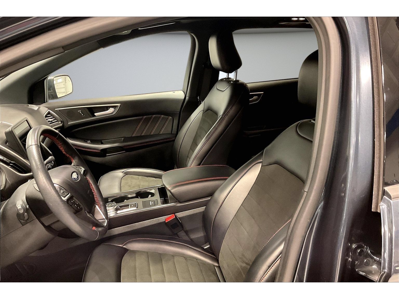 Used 2024 Ford Edge ST-Line AWD/4WD image 32