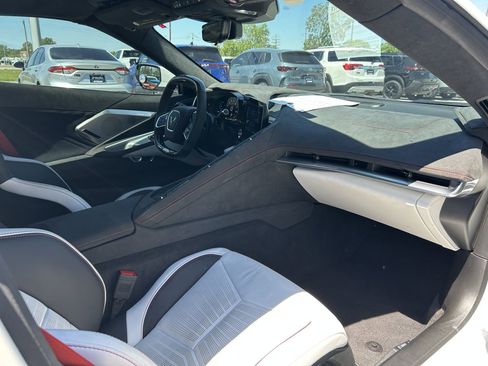 Used 2023 Chevrolet Corvette Z06 RWD image 14