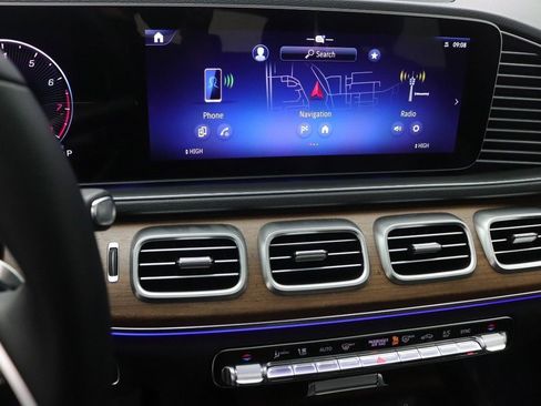 Certified 2026 Mercedes-Benz GLE 350 4MATIC image 11