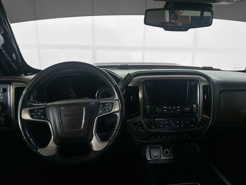 Used 2019 GMC Sierra 2500 Denali w/ Duramax Plus Package AWD/4WD image 23