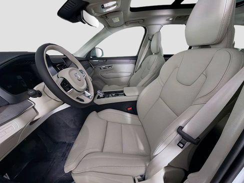 New 2026 Volvo XC90 T8 Ultra w/ Protection Package Premier AWD/4WD image 22