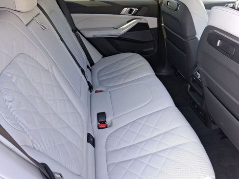 Certified 2024 BMW X5 xDrive40i w/ M Sport Package image 28