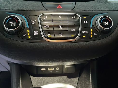 Used 2019 Chevrolet Malibu LT FWD image 21