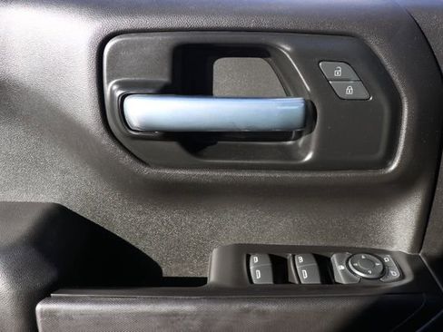 Used 2021 GMC Sierra 1500 Base w/ Sierra Value Package image 17