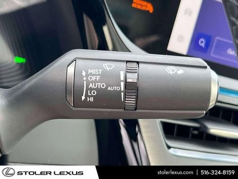 Used 2025 Lexus ES 350 w/ Premium Package FWD image 30