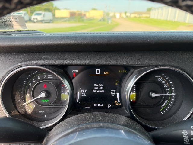 Used 2021 Jeep Wrangler Unlimited Sahara w/ Cold Weather Group AWD/4WD image 15