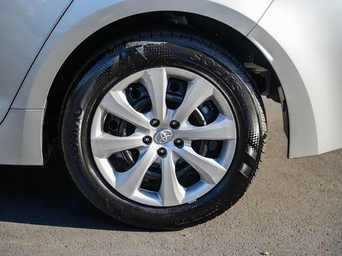 Used 2024 Toyota Corolla LE FWD image 11
