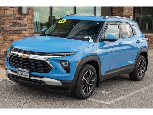 Used 2024 Chevrolet TrailBlazer LT w/ LT Cold Weather Package AWD/4WD image 7