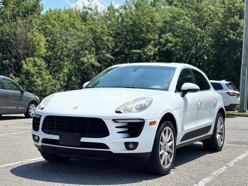 Used 2015 Porsche Macan S AWD/4WD image 1
