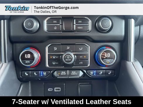 Used 2023 Chevrolet Tahoe Premier AWD/4WD image 26