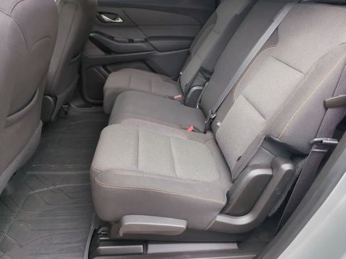 Used 2019 Chevrolet Traverse LS FWD image 18