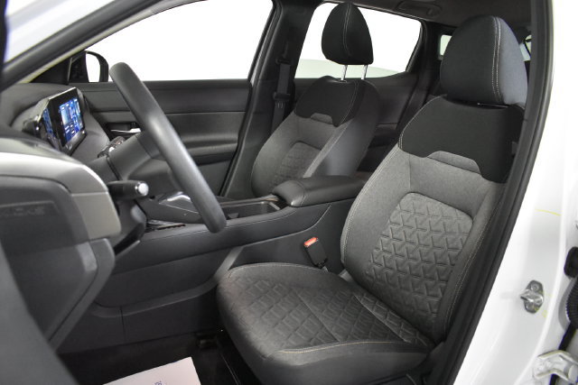 Certified 2026 Nissan Kicks SV w/ SV Premium Package FWD image 9