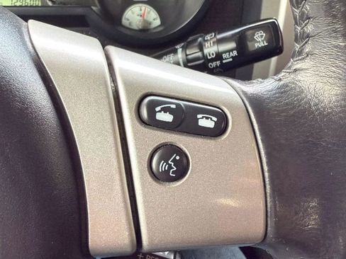 Used 2011 Toyota FJ Cruiser 4WD image 11