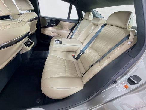 Certified 2022 Lexus LS 500 w/ Interior Upgrade Package RWD image 25