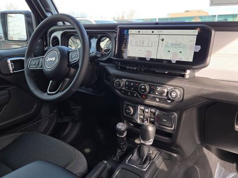 New 2025 Jeep Wrangler Sport S image 9