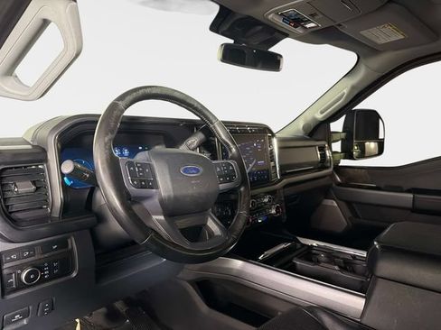 Used 2023 Ford F250 Lariat w/ Black Appearance Package AWD/4WD image 40