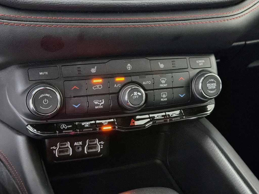 Used 2025 Dodge Durango GT RWD image 20