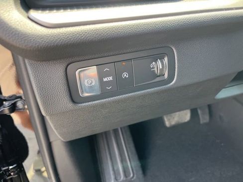 New 2026 Chevrolet Traverse LT w/ Driver Confidence Package image 17