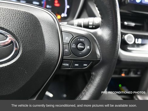 Used 2023 Toyota Corolla Cross XLE w/ Convenience Package image 25