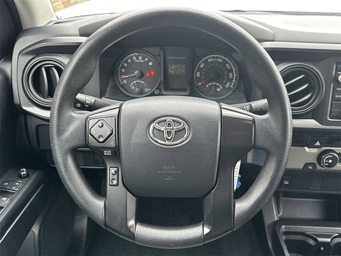 Used 2017 Toyota Tacoma SR image 23