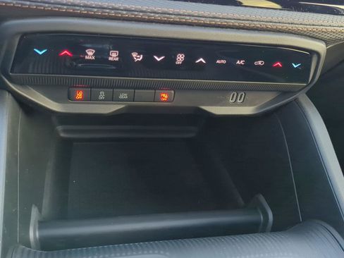 New 2026 Jeep Cherokee Overland image 28