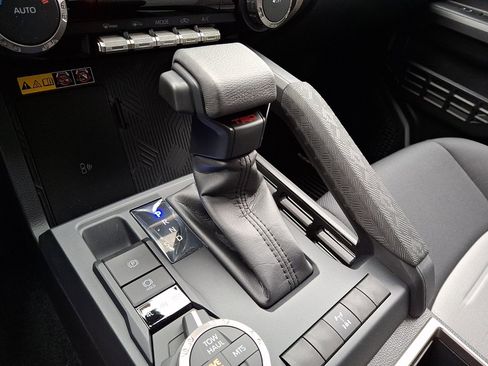 New 2026 Toyota Tacoma TRD Off-Road AWD/4WD image 10