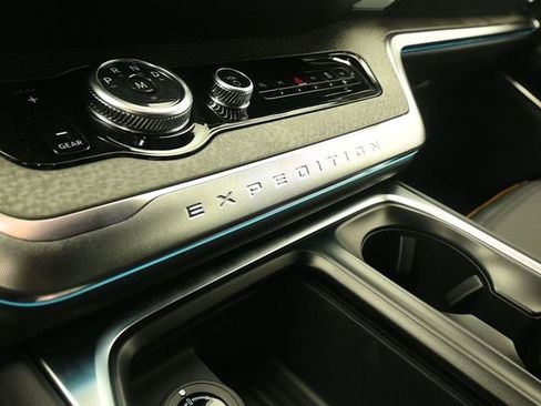 New 2026 Ford Expedition Tremor image 18