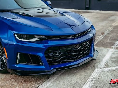 Used 2020 Chevrolet Camaro ZL1 image 23