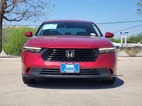Used 2023 Honda Accord EX image 2