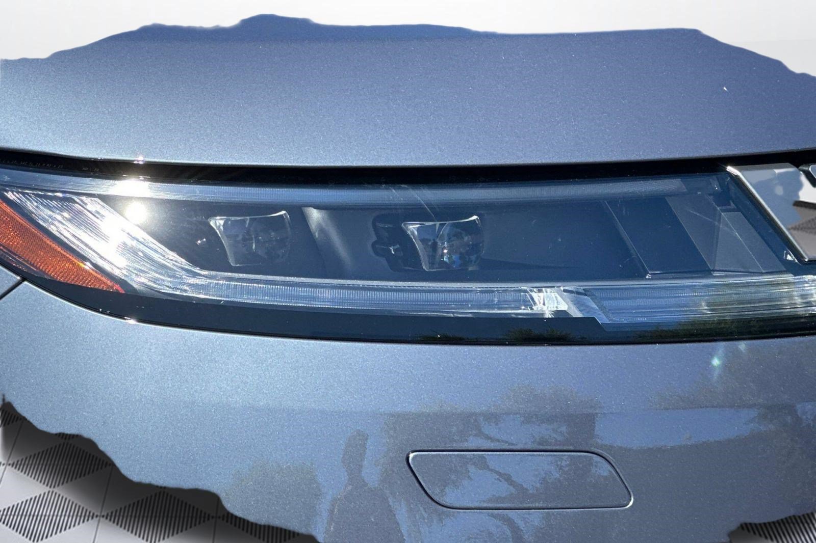 New 2027 Land Rover Range Rover Sport SE AWD/4WD image 12