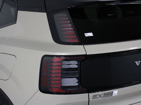 New 2026 Volvo EX30 Cross Country Ultra image 14