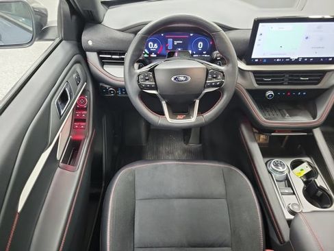 Certified 2025 Ford Explorer ST AWD/4WD image 13