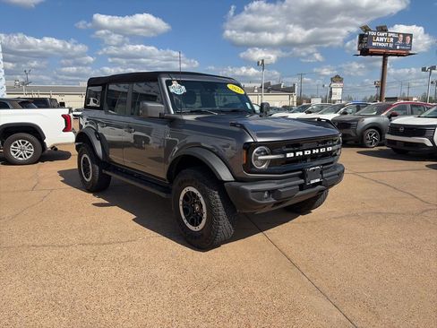 Used 2023 Ford Bronco Outer Banks w/ Sasquatch Package image 6