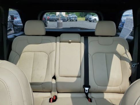 Used 2023 Jeep Grand Cherokee Limited AWD/4WD image 13