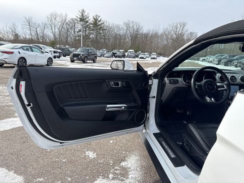 Used 2021 Ford Mustang Premium image 20