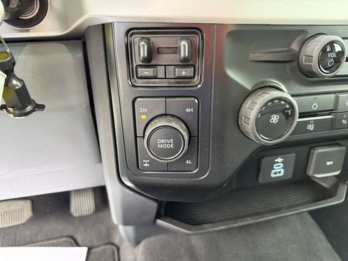 Used 2026 Ford F250 XL w/ STX Appearance Package image 25