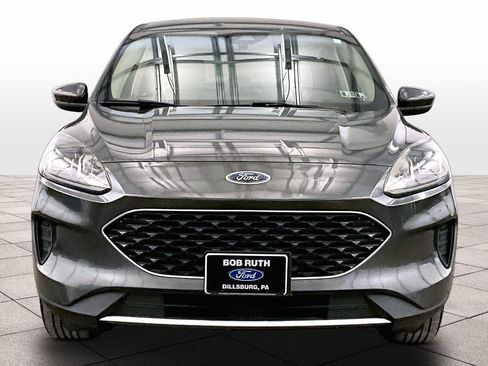 Certified 2020 Ford Escape SE image 3