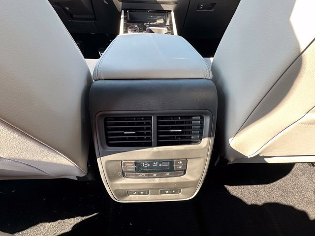 New 2027 Volkswagen Atlas SEL R-Line AWD/4WD image 27