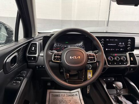 Certified 2023 Kia Sorento LX AWD/4WD image 21