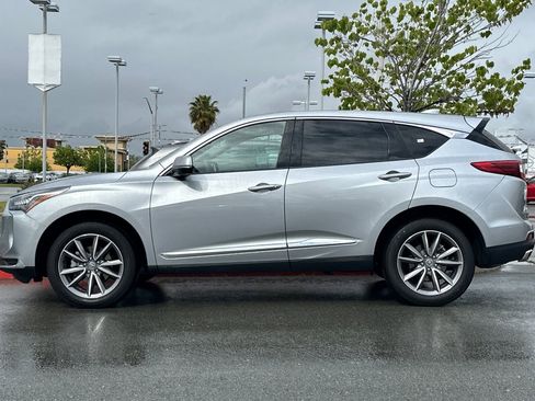 Used 2023 Acura RDX w/ Technology Package FWD image 7