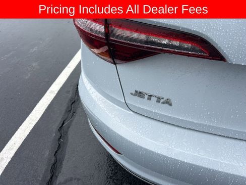 Used 2019 Volkswagen Jetta R-Line FWD image 8